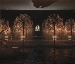 Queensland Art Gallery's Dandelion Fountains / Photograph: © Alex Huang (Puremotion Studio)
